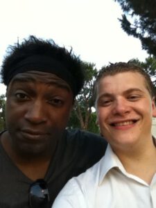 Kamini rap rappeur rural Marly Gomont Lille France 3 Bienvenue à Marly-Gomont Clément Brun acteur Comédien Humoriste