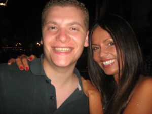 Clément Brun Karine Arsene Chateur animatrice météo le mag qui fait du bien C8 canal +