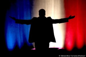 Clément Brun One Man Show Humoriste comique stand up je t’aime d'humour Retenez bien ma tête, demain, je serai célèbre ! Retenez bien ma tête, 2main, je serai chômeur ! Théâtre clement brun humoriste antibois humoriste cannois humoriste niçois