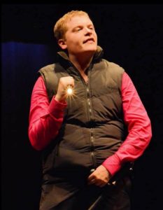 Clément Brun One Man Show Humoriste comique stand up je t’aime d'humour Retenez bien ma tête, demain, je serai célèbre ! Retenez bien ma tête, 2main, je serai chômeur ! Théâtre clement brun humoriste antibois humoriste cannois humoriste niçois