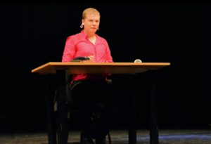 Clément Brun One Man Show Humoriste comique stand up je t’aime d'humour Retenez bien ma tête, demain, je serai célèbre ! Retenez bien ma tête, 2main, je serai chômeur ! Théâtre clement brun humoriste antibois humoriste cannois humoriste niçois